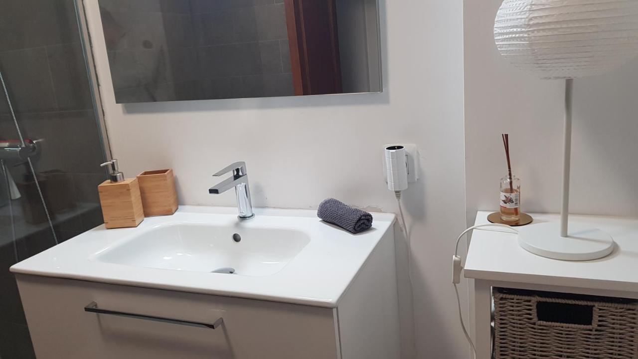 Sonne & Meerblick Aus 40 Grad Heissem Whirlpool Geniessen - Zentral Am Hafen Und Dennoch Ruhig Cala Ratjada (Mallorca) Exterior foto