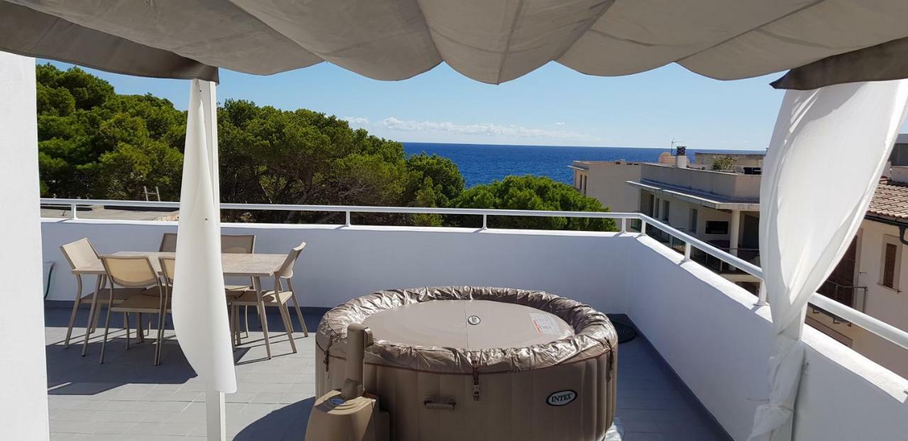 Sonne & Meerblick Aus 40 Grad Heissem Whirlpool Geniessen - Zentral Am Hafen Und Dennoch Ruhig Cala Ratjada (Mallorca) Exterior foto